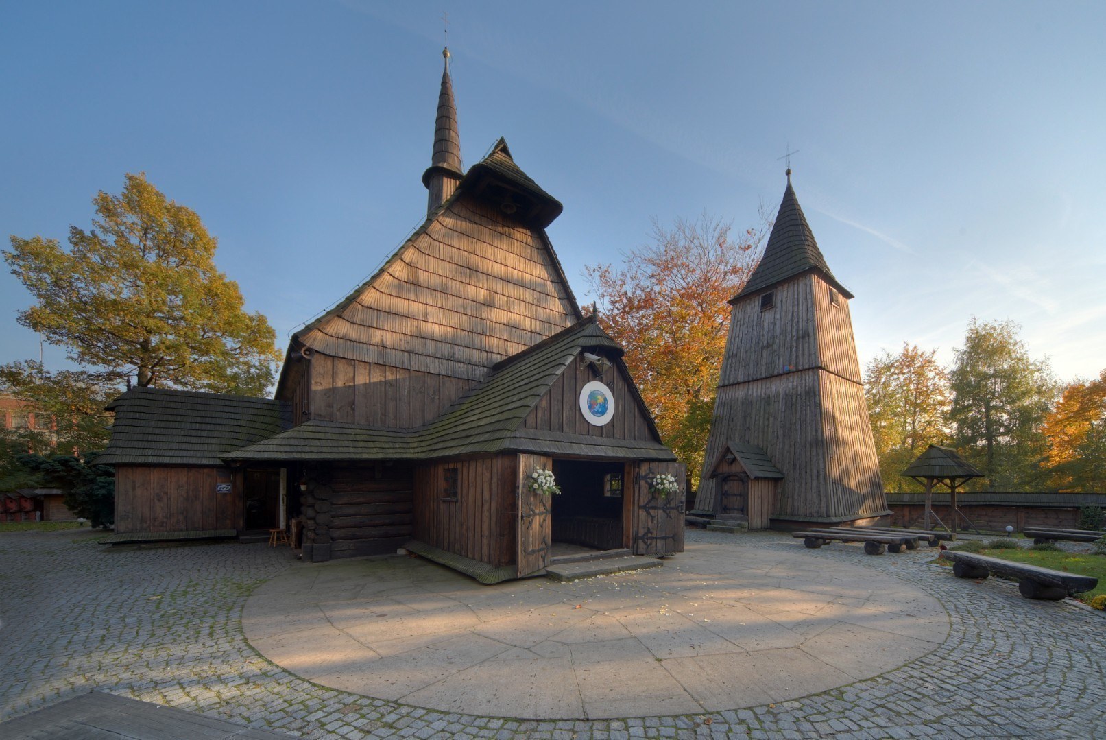 10. Drewniany kościół pw. św. Michała Archanioła w Katowicach
