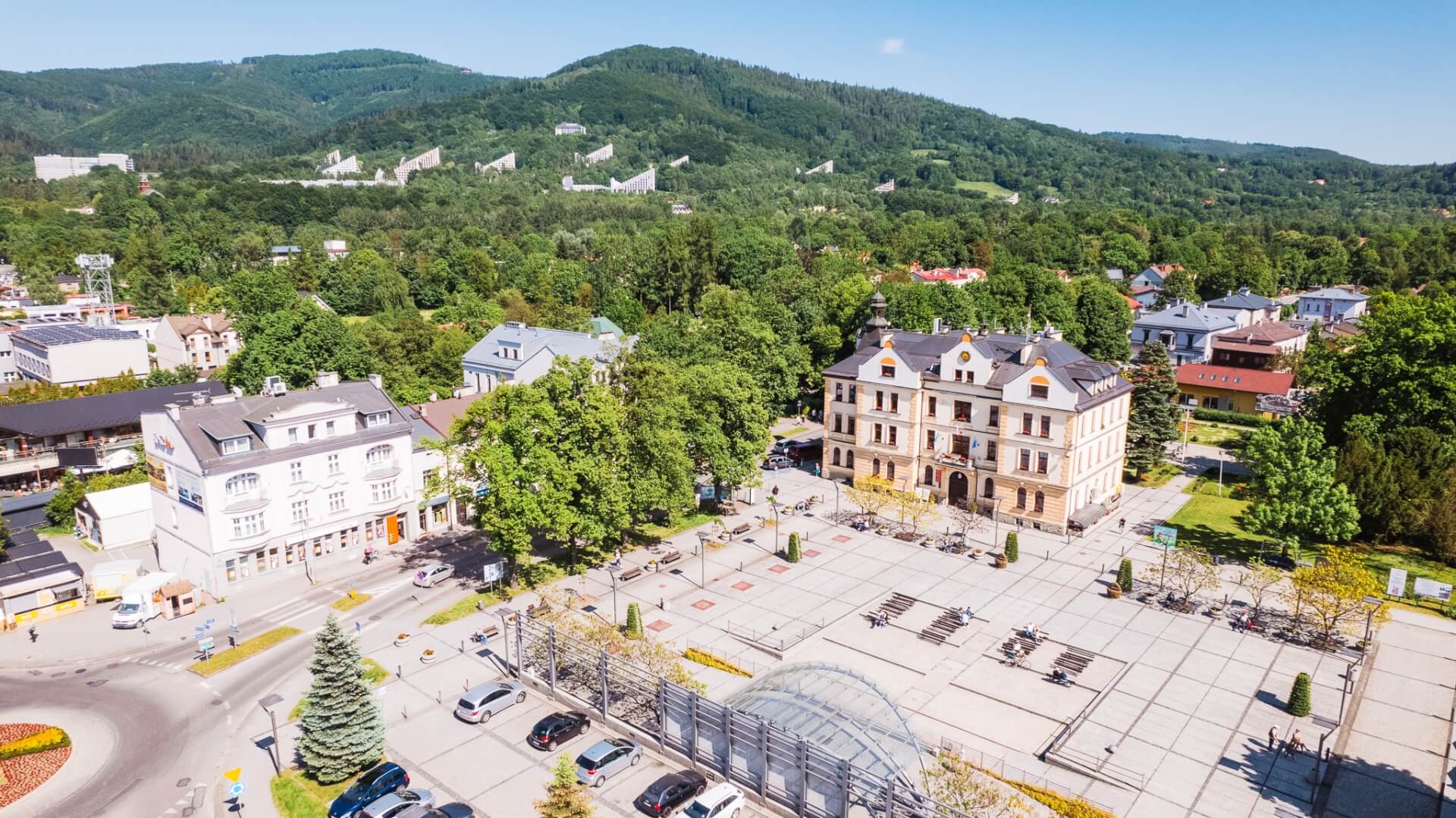 Architekturę dzielnicy leczniczo-rehabilitacyjnej Ustroń Zawodzie zaliczamy do najwybitniejszych w XX-wiecznej Polsce