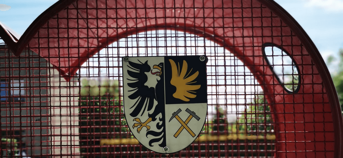 Tarnowskie Góry. Kosz na zakrętki. Czerwiec 2021.