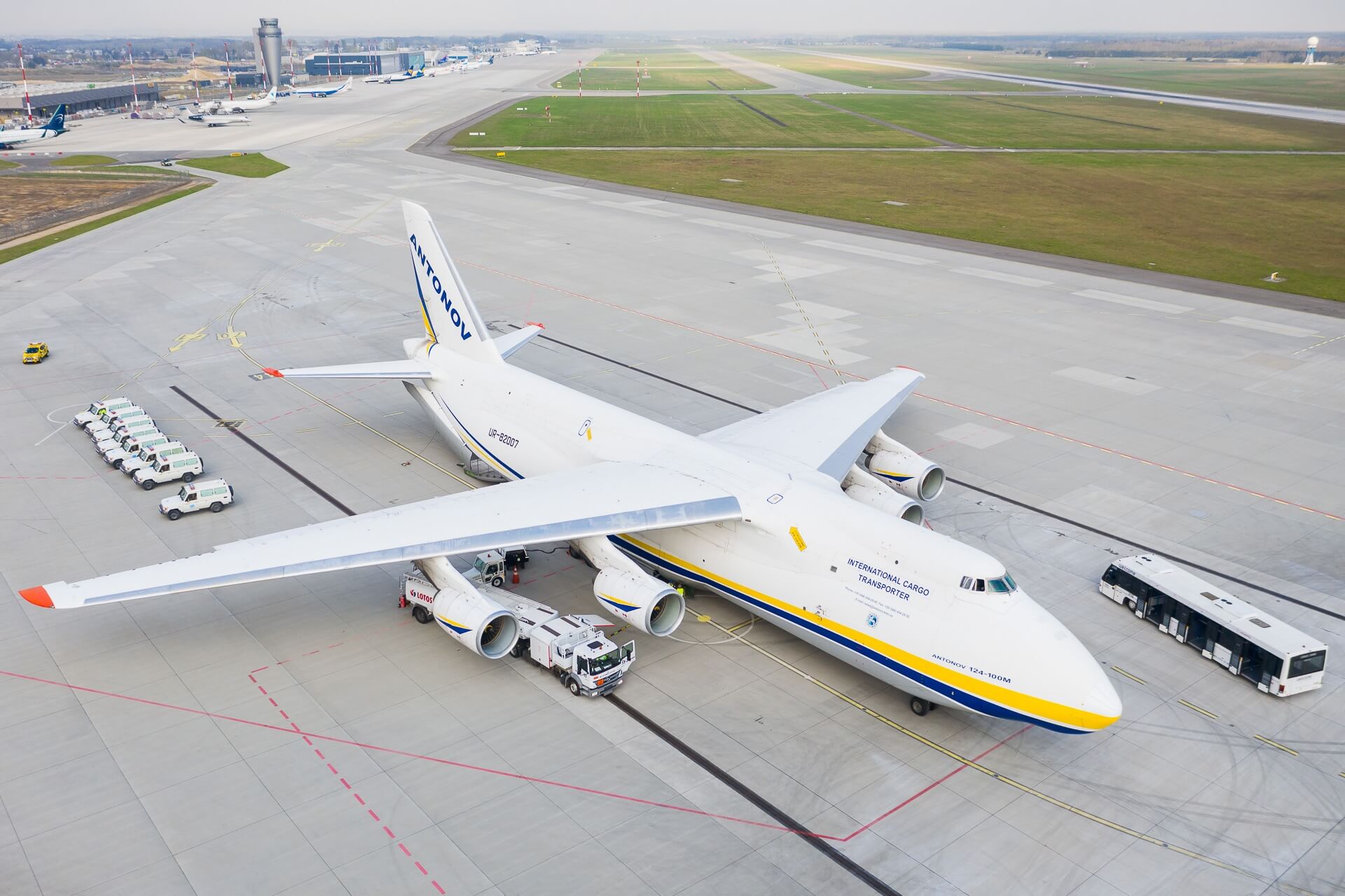 Antonov An-124 Rusłan