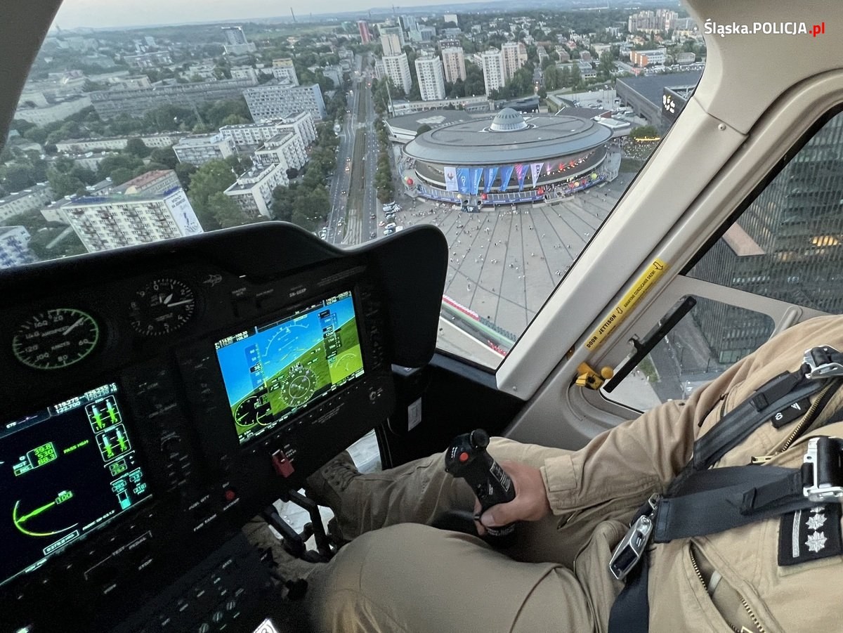 Helikopter policyjny Katowice 8