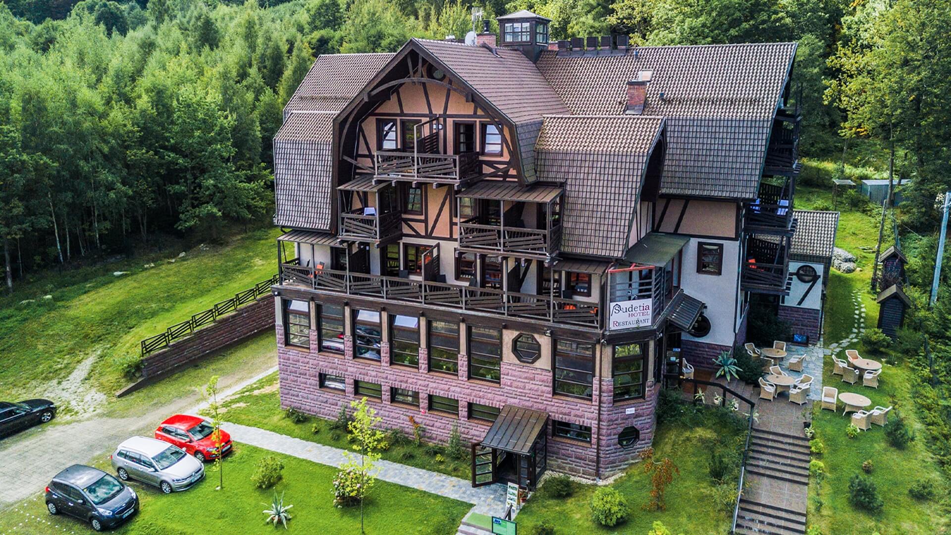 Wypoczynek i rehabilitacja w perle Gór Izerskich. Hotel Sudetia w Świeradowie-Zdroju zaprasza