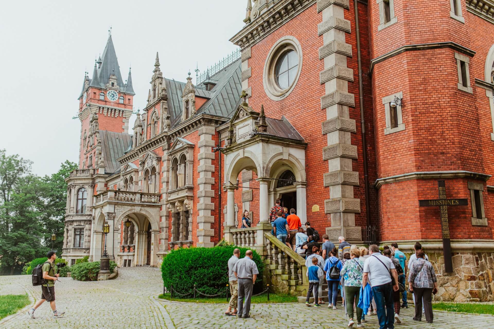 Kierunek GZM: wycieczka po Zespole Pałacowo-Parkowym w Pławniowicach