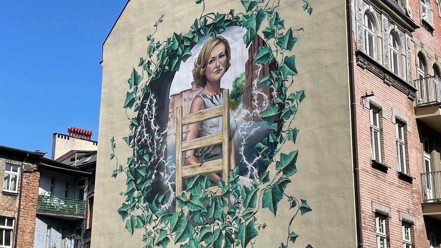 Mural z Krystyną Bochenek w Katowicach.