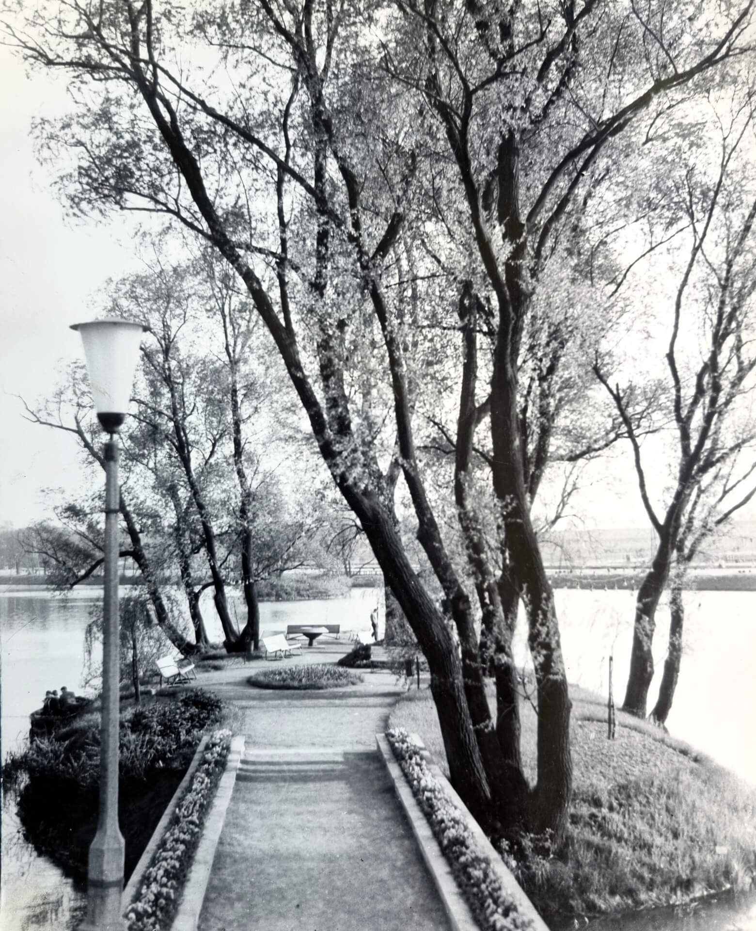 Nad Dużym Stawem w latach 50 22