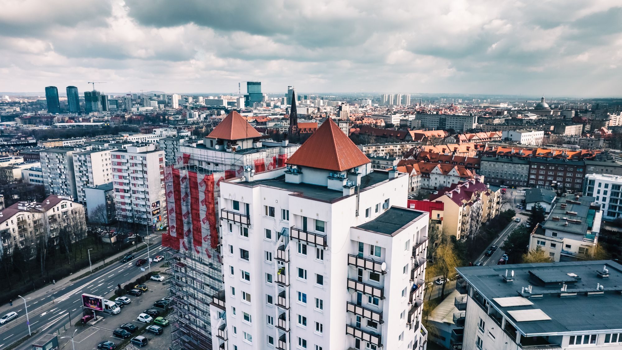 Piramidki, cuda wianki, czyli postmodernistyczne mieszkanie w Katowicach