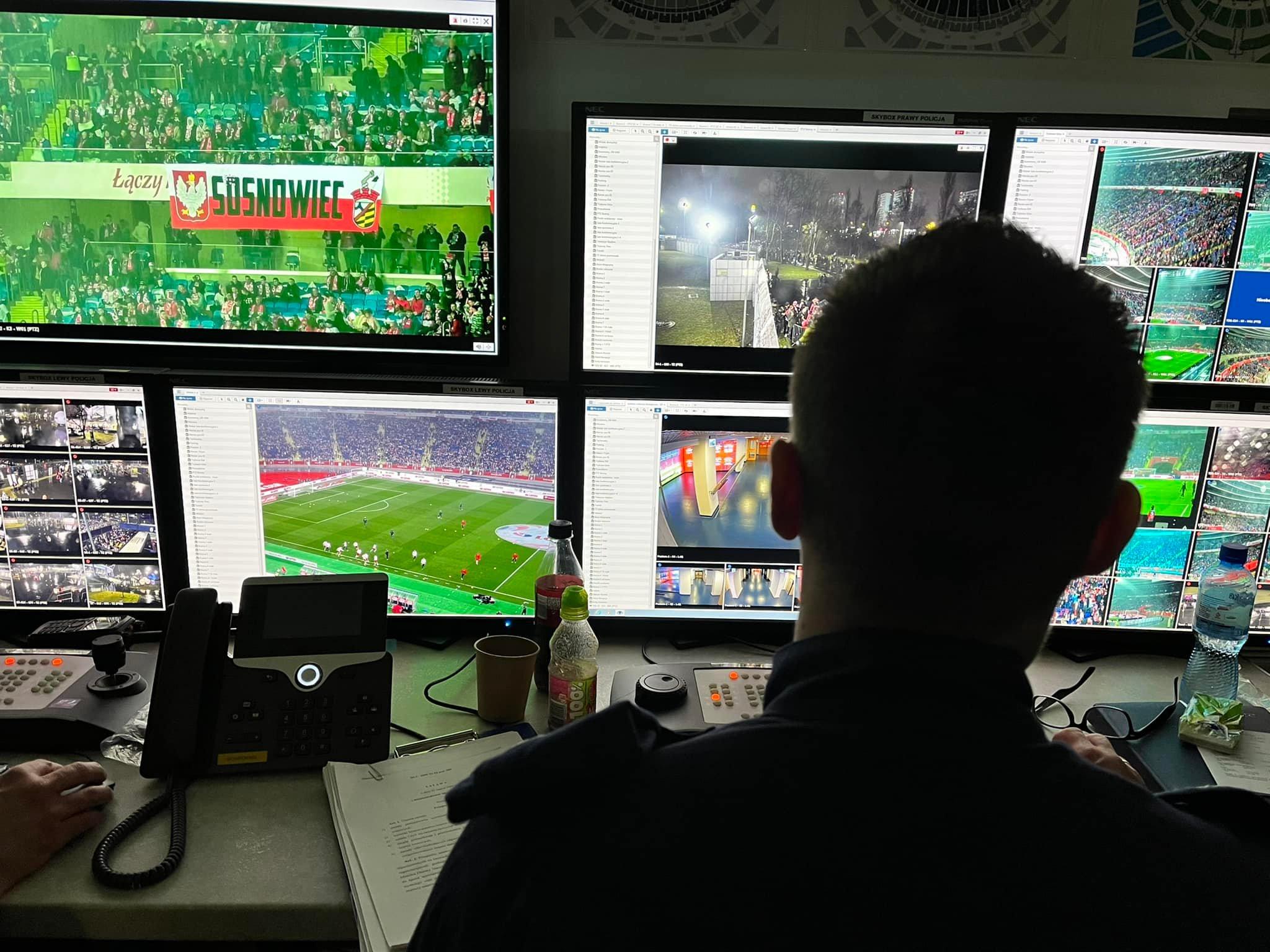 Policja Zabezpieczenie meczu na Stadionie Śląskim 5