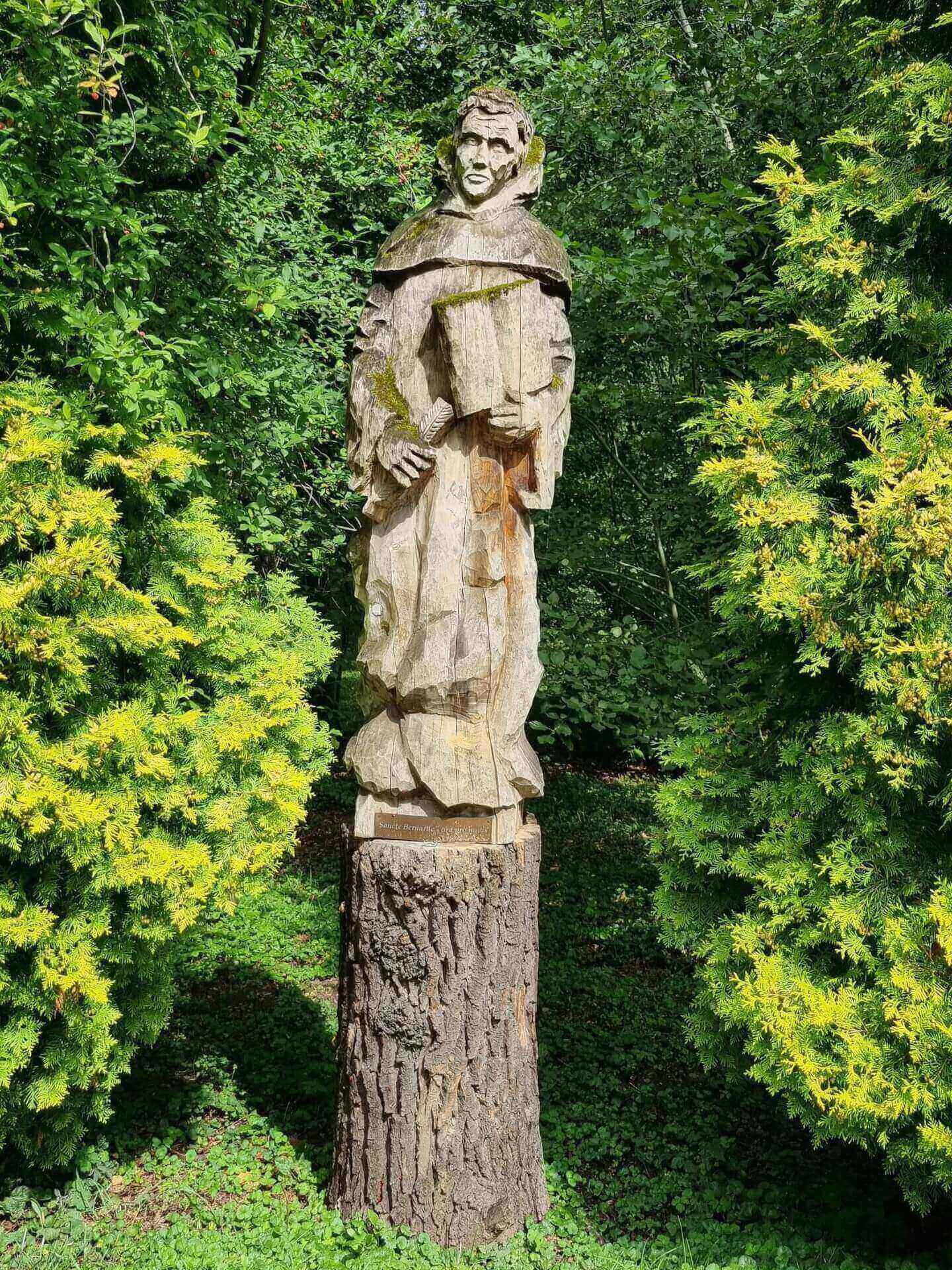 Dawny klasztor cystersów w Rudach i jego otoczenie