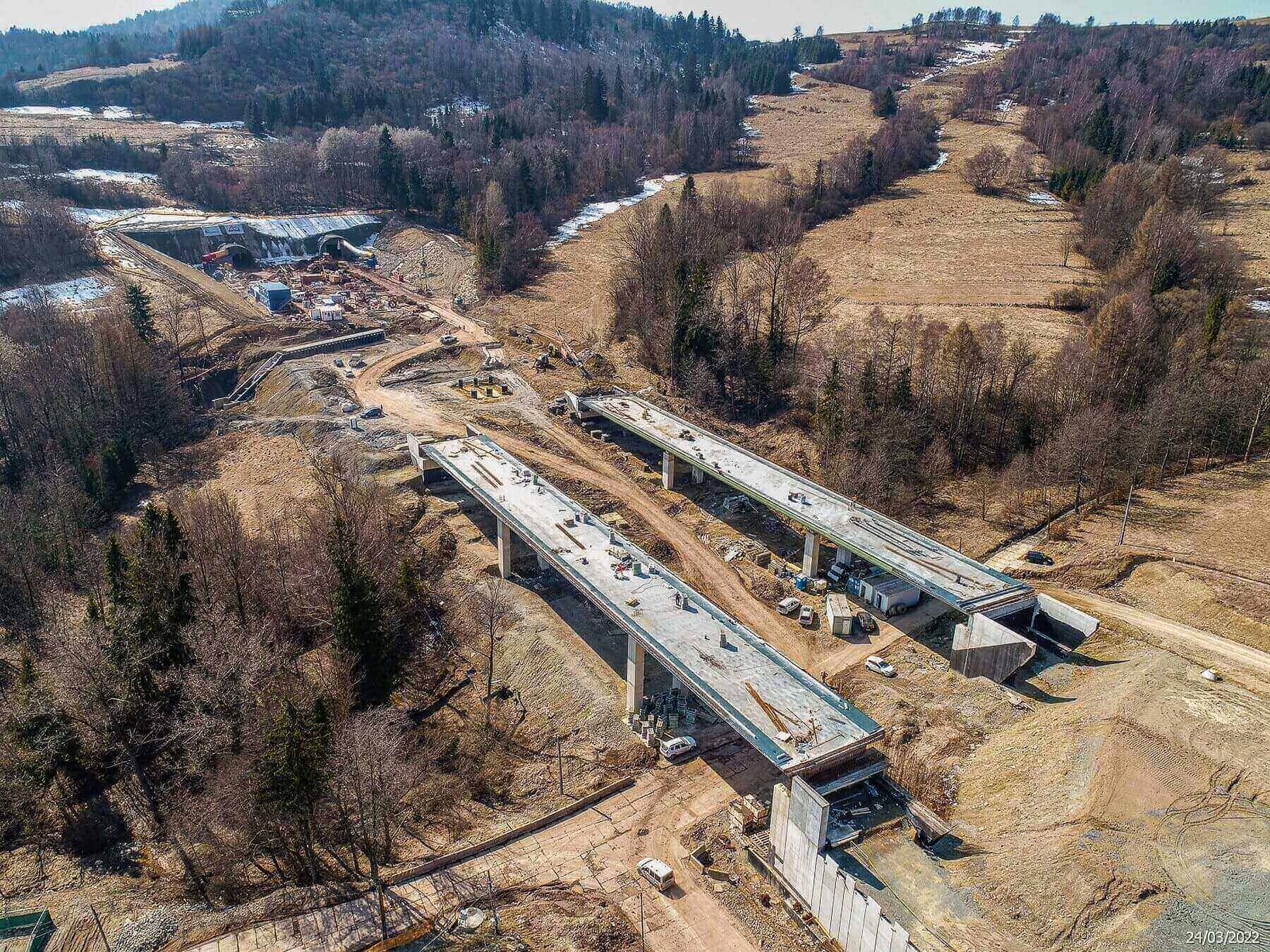 S1 w Beskidach: estakada, ul. Nad Potokiem