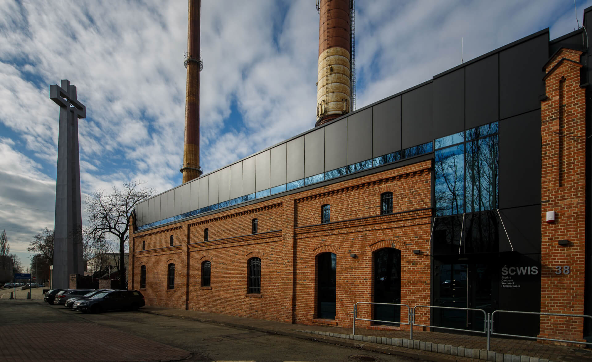 Przewrotna moda na lata 80. Śląskie Centrum Wolności i Solidarności mówi prawdę o tej dekadzie