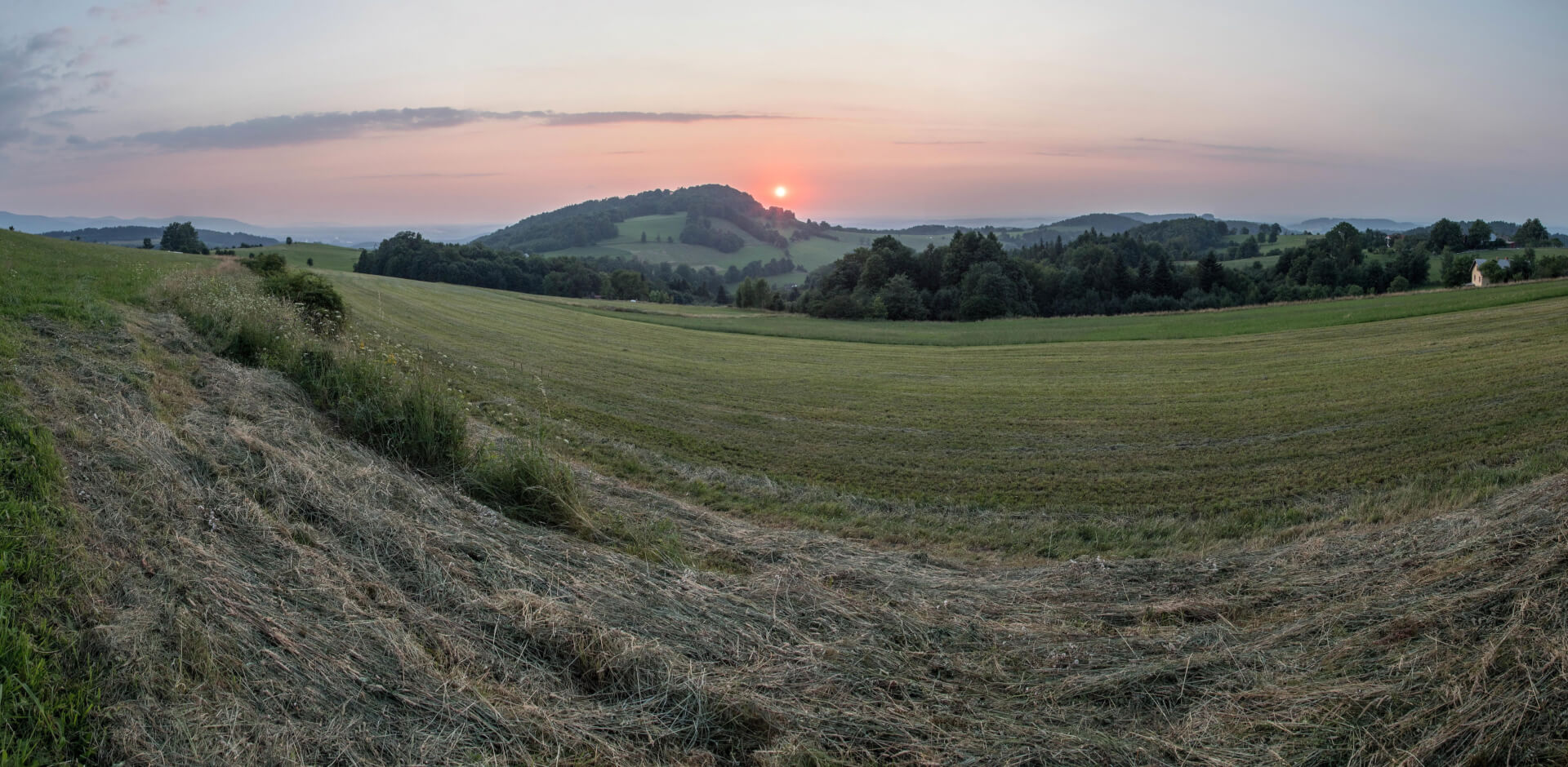 Tuł (Beskid Śląski). Panorama w szerszej perspektywie