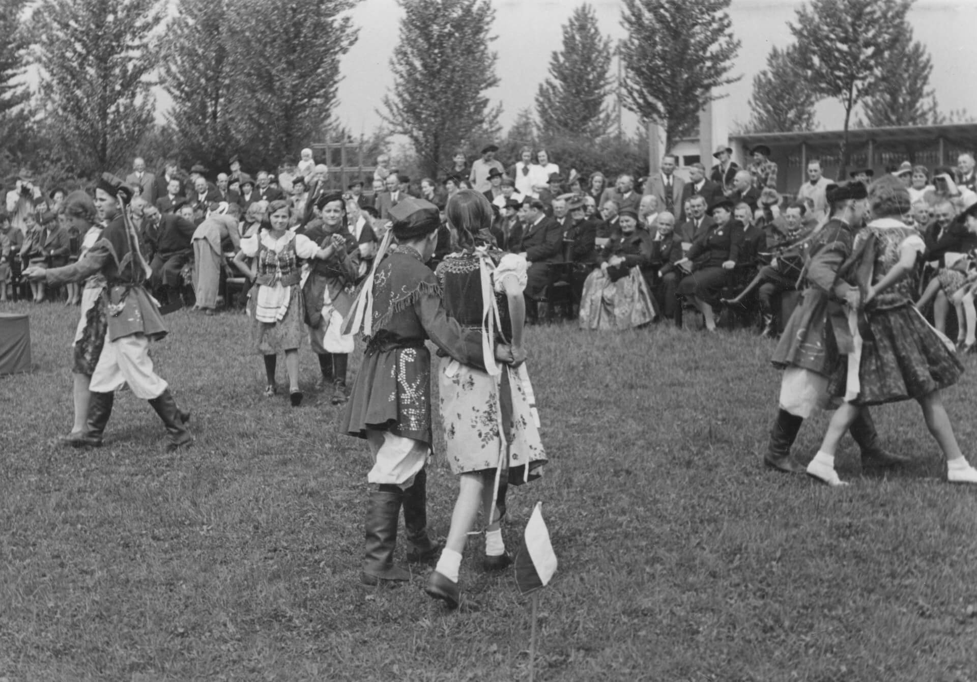 Uroczystość poświęcenia ogródka jordanowskiego w Katowicach