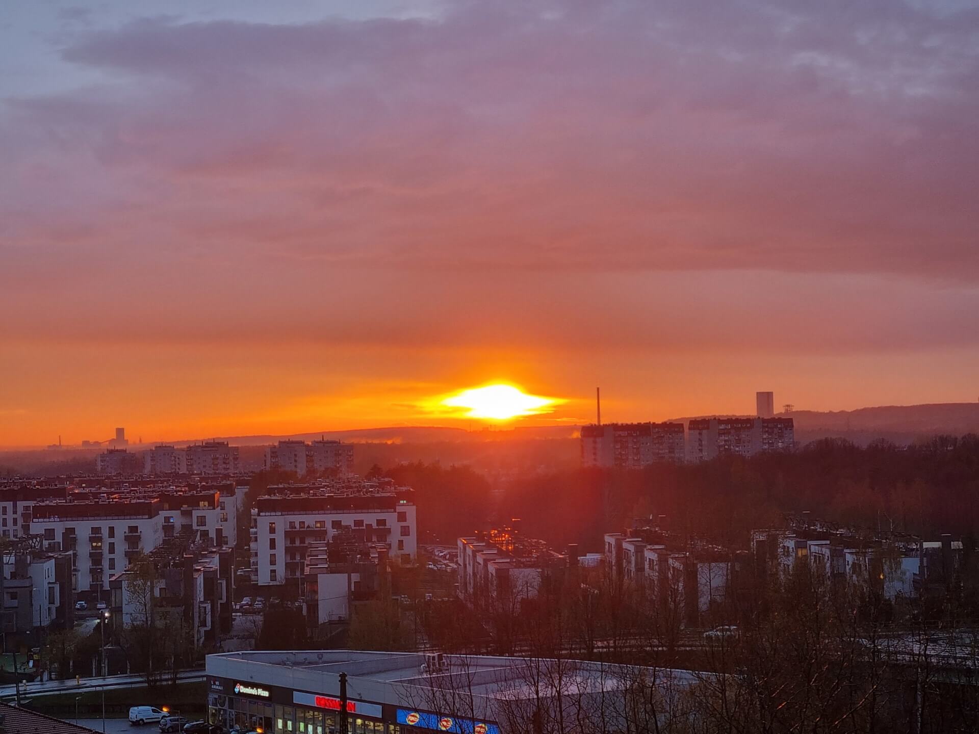 Zachód słońca z szybem KWK "Śląsk"