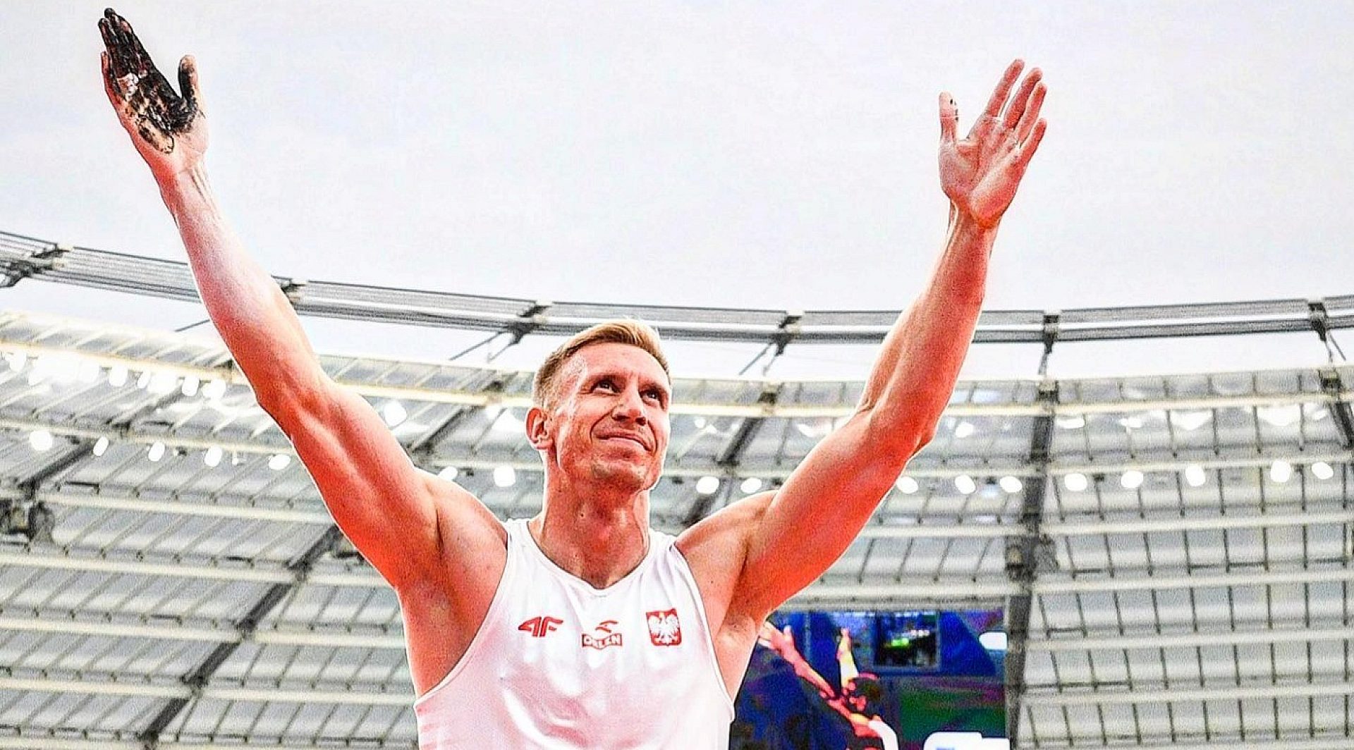 Piotr Lisek Prowokuję rozmowy o tyczce z nutką erotyzmu Piotr Lisek Prowokuję rozmowy o tyczce z nutką erotyzmu