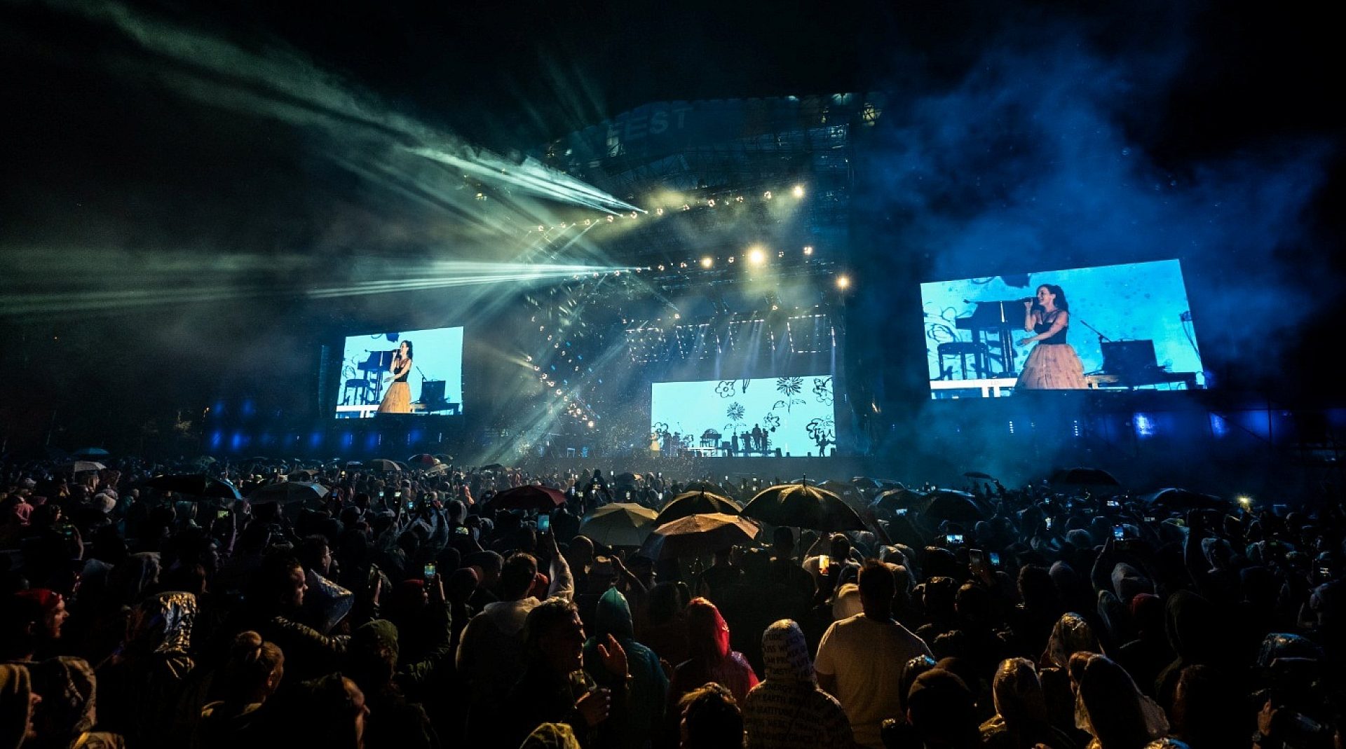 Co zamiast FEST Festivalu Można wykorzystać bilety pozwiedzać lub pójść na inny festiwal Co zamiast FEST Festivalu Można wykorzystać bilety pozwiedzać lub pójść na inny festiwal