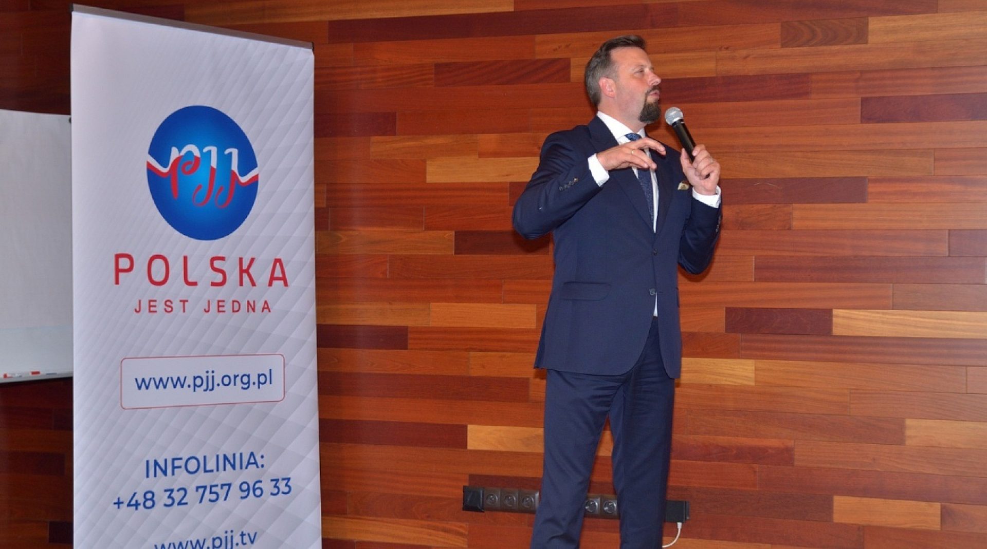 Rafał Piech ten od Maryi wystartuje do Sejmu spod Tatr Pod Śpiącym Rycerzem chce walczyć o nową Polskę Rafał Piech ten od Maryi wystartuje do Sejmu spod Tatr Pod Śpiącym Rycerzem chce walczyć o nową Polskę