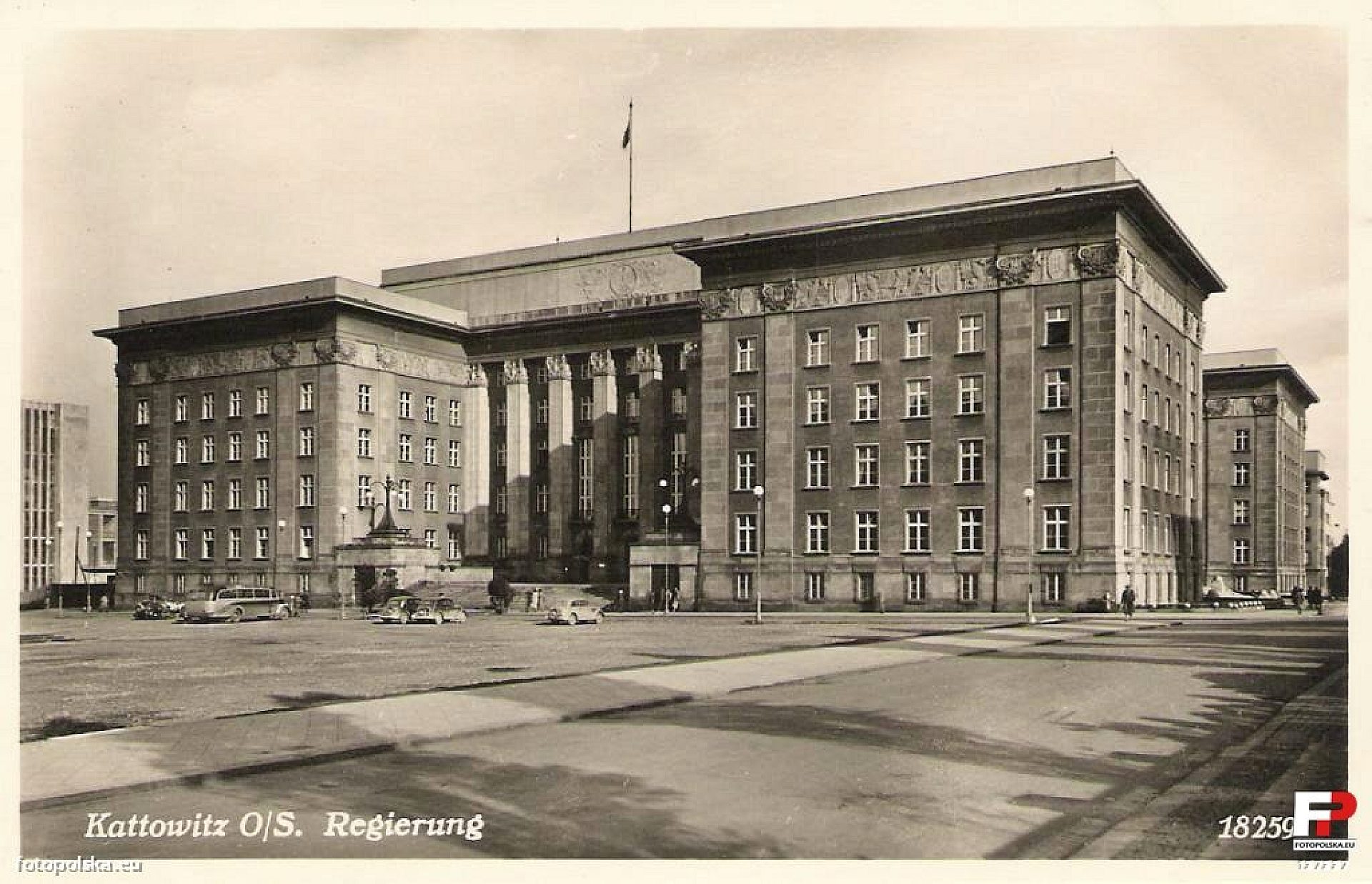 Katowice, Gmach Województwa. Podczas okupacji siedziba gauleitera, czyli Gauleitung Katowice, Gmach Województwa. Podczas okupacji siedziba gauleitera, czyli Gauleitung