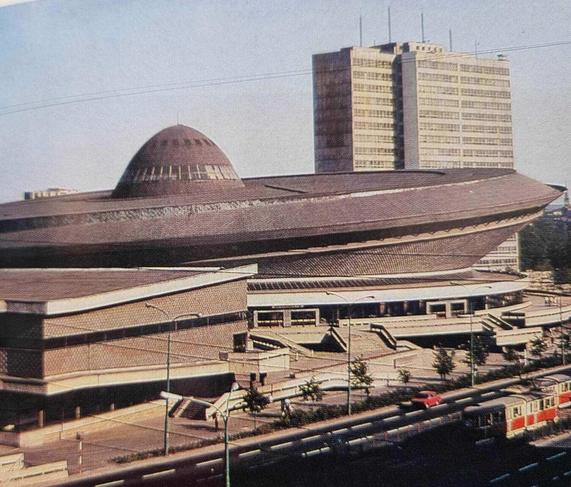 Spodek w latach 70. Spodek w latach 70.