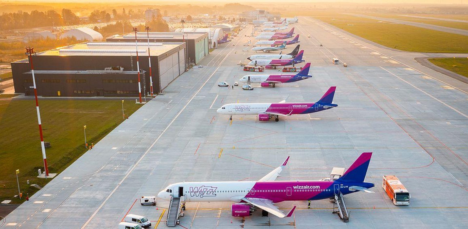 Samoloty Wizz Air w Katowice Airport Samoloty Wizz Air w Katowice Airport