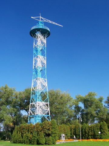 9. Wieża Spadochronowa w Katowicach (proj. Jerzy Koziołek) 9. Wieża Spadochronowa w Katowicach (proj. Jerzy Koziołek)