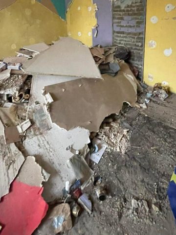 Sterty gruzu w chorzowskim mieszkaniu Sterty gruzu w chorzowskim mieszkaniu