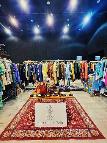 Slaskie Lumpiary otwieraja lumpeks w stylu vintage Slaskie Lumpiary otwieraja lumpeks w stylu vintage
