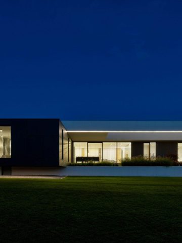 Dom na jednym poziomie w Żorach w woj. śląskim Dom na jednym poziomie w Żorach w woj. śląskim