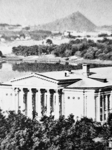 Stalino w latach 50. XX wieku Stalino w latach 50. XX wieku