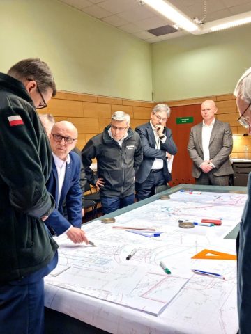 F Qy Uw Rq XI Akdq Sh F Qy Uw Rq XI Akdq Sh