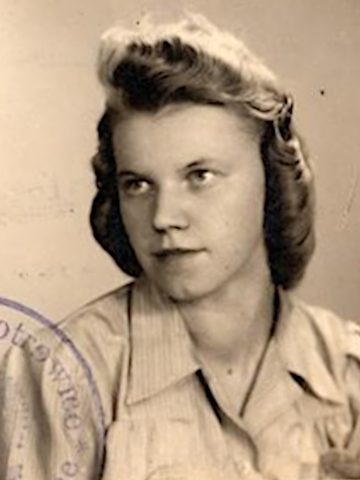 Małgorzata w 1945 r. Małgorzata w 1945 r.