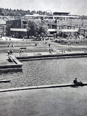 Kąpielisko Fala w WPKiW za lat swojej świetności Kąpielisko Fala w WPKiW za lat swojej świetności