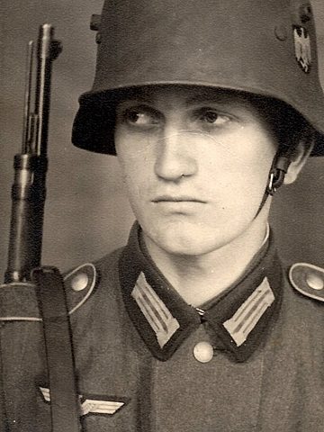 Leonard w Wehrmachcie, 1941 Leonard w Wehrmachcie, 1941