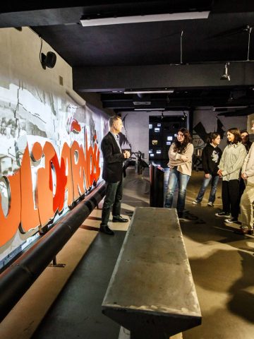 Przewrotna moda na lata 80. Śląskie Centrum Wolności i Solidarności mówi prawdę o tej dekadzie Przewrotna moda na lata 80. Śląskie Centrum Wolności i Solidarności mówi prawdę o tej dekadzie