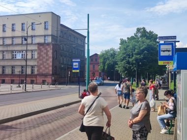 Odwołane kursy linii 255. Co się stało? O odwołanych kursach można się dowiedzieć ze strony ZTM