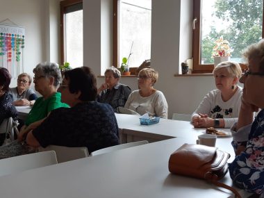 88-latka oszukana starą metodą. Oddała 50 tysięcy złotych Policja prowadzi spotkania profilaktyczne dla seniorowi
