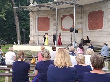 Majówka w Świerklańcu? Zobacz, co będzie się tam działo Park w Świerklańcu 2022