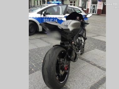 Stracił prawo jazdy i pojechał motorem na pielgrzymkę Motocykl, którym jechał pirat drogowy w Częstochowie