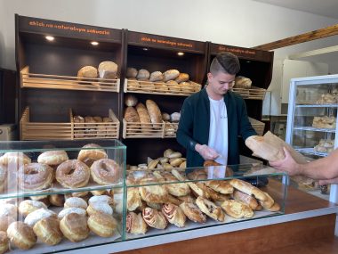 Cukiernia u Klimka wznowiła swoją działalność? jedna - zasadnicza - różnica. 7 F2 B8783 E67 F 4 E15 A330 9 E1 B545 C0 D70