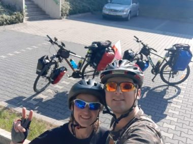Z Knurowa do Chorwacji na rowerze. Daniel oraz Wioletta wyruszyli dzisiaj w południe Wioletta Zdunek oraz Daniel Radwański