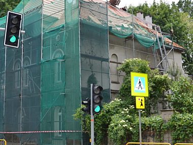Trwa remont zabytkowego obiektu w Nakle Śląskim Remont w Nakle Śląskim