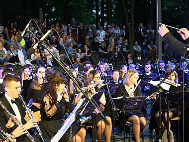 Tarnogórscy muzycy zapraszają na koncerty i... oddanie krwi III Tarnogórska Noc Muzyczna 2022