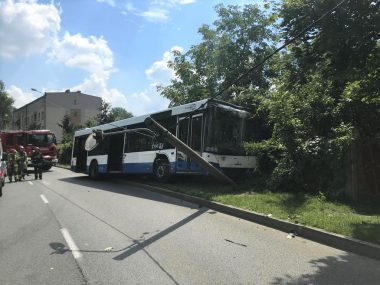 Zasłabnięcie kierowcy autobusu na ul. Obroki Wypadek ul Obroki Katowice