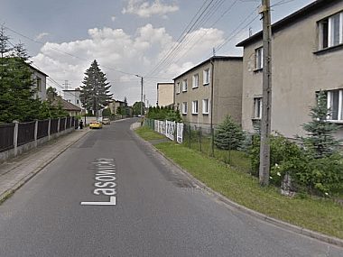 W jednym z mieszkań strażacy znaleźli nieżywego mężczyznę Lasowicka TG