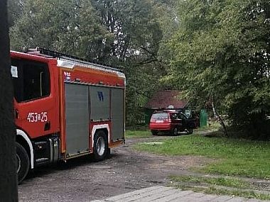 Podpalacz nie odpuszcza? Kolejny pożar pustostanu przy ul. Damrota w Knurowie 175 C127 E 9572 4 DDE B142 6 E0016 FD360 E