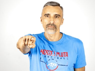 "Grecy palili na trybunach i rzucali w nas zapalniczkami" Andrzej Pluta