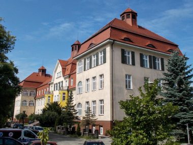 Szpital w Knurowie zaprasza na czwartą dawkę szczepienia przeciw COVID-19 5395 CBA1 2 E67 4673 8 D86 015 CF66999 ED