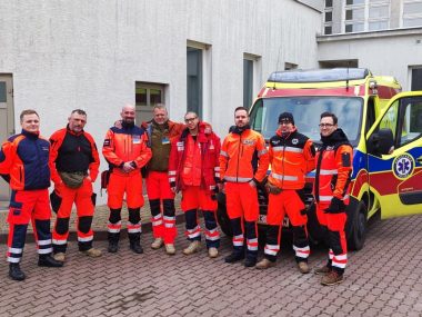 Polscy medycy jeżdżą z zaopatrzeniem z Przemyśla do Lwowa Polscy medycy jeżdżą z zaopatrzeniem z Przemyśla do Lwowa