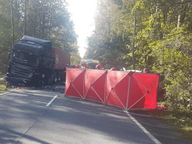 W wypadku zginęła kierująca osobówką 85-latka Wypadek na ul. Beskidzkiej w Katowicach