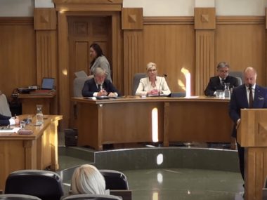 Radni uchwalili pensję prezydenta Radni uchwalili zarobki prezydenta Rudy Śląskiej