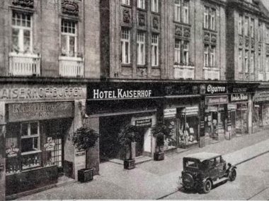Wychodzi Kiepura przed dworzec... O hotelach na Dworcowej Hotel Kaiserhof